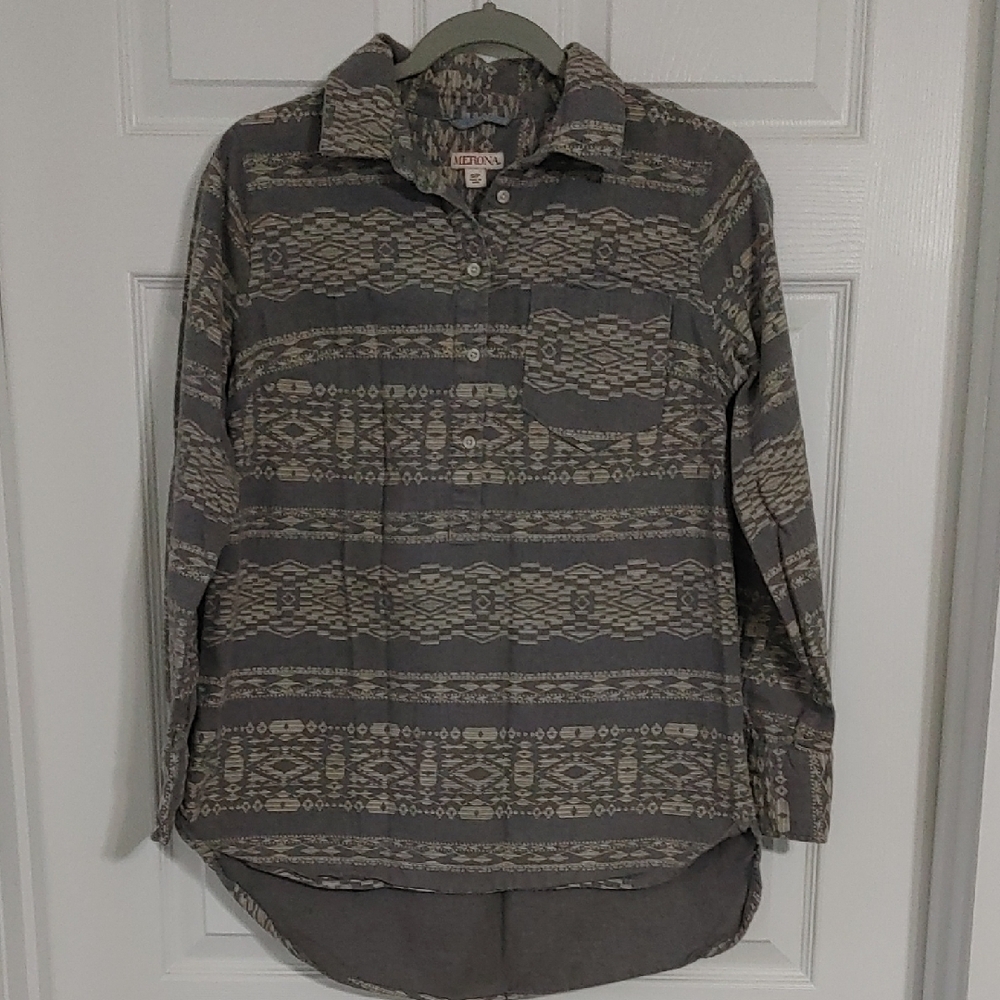 Merona Nature Girl Longsleeve Quarter Button Up Sz Small Petite Gray EUC